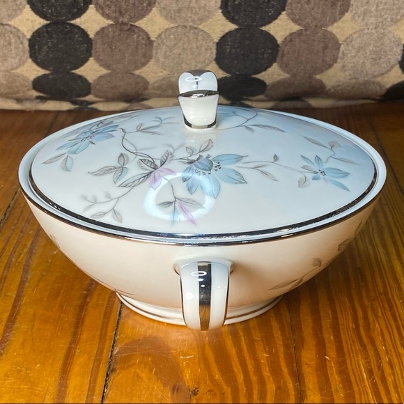 Noritake China Japan 5764 Lorene Sugar Bowl w/ Lid Silver/Blue - Picture 4 of 12